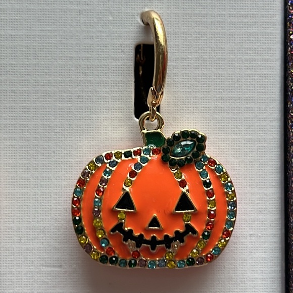 Piper k pumpkin dangle earrings Halloween - Picture 6 of 6